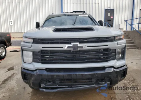 2025 Chevrolet Silverado K2500 Custom from USA, damaged, VIN 1GC4KMEY3SF110686